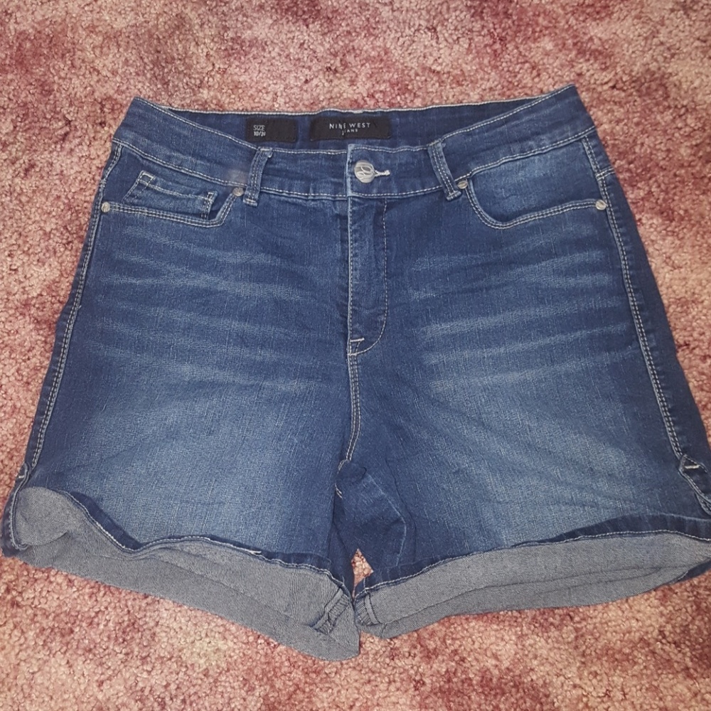 NINE WEST CUFFED JEAN SHORTS NEW Midi 10 or 30 wai